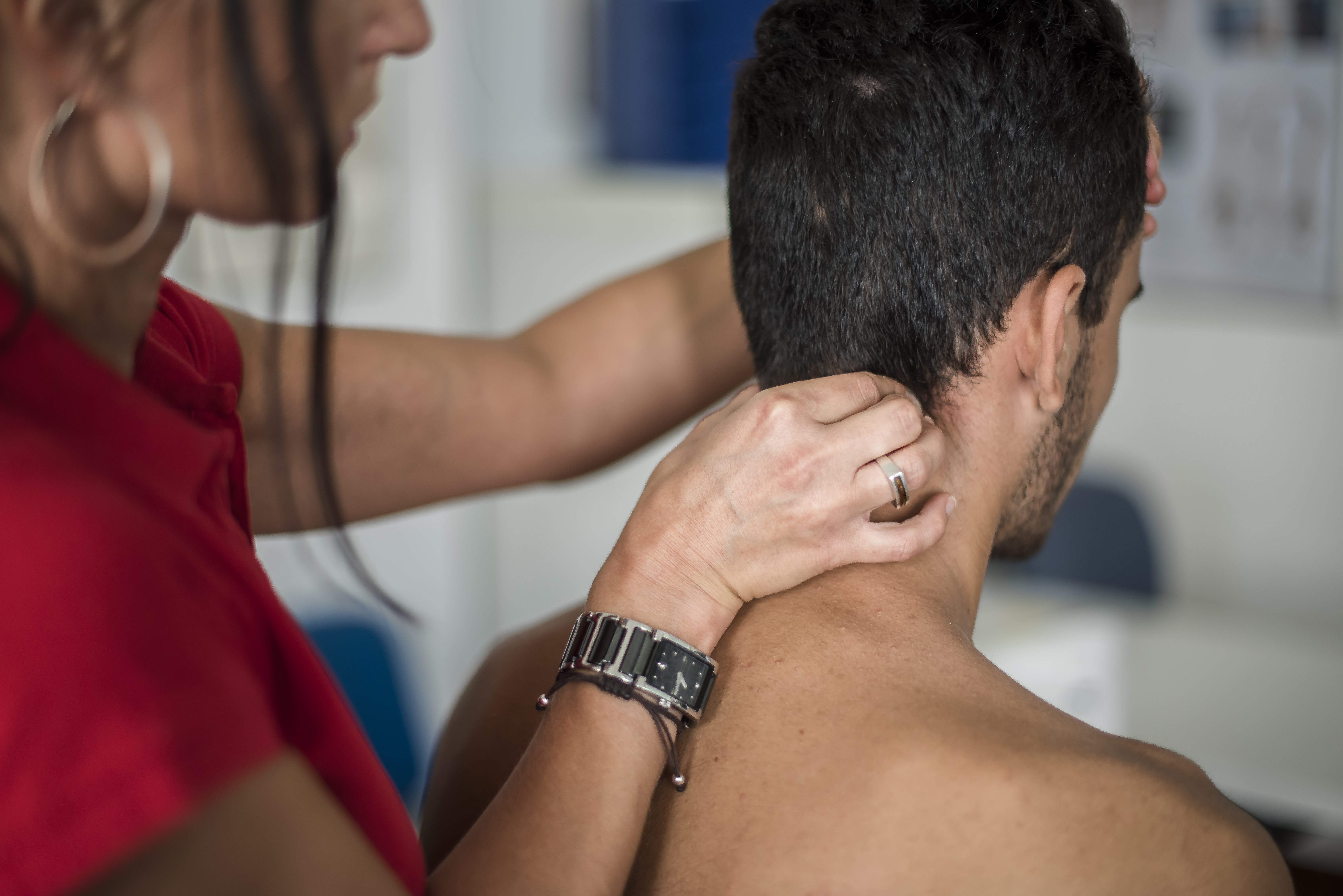 neck-examination-2024-09-18-00-23-48-utc